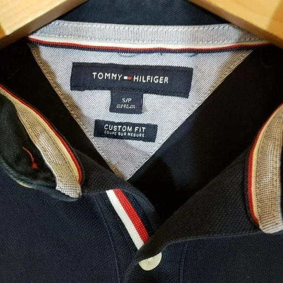 Tommy Hilfiger S custom fit blue polo - Picture 2 of 3